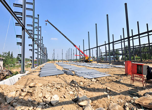 夏季高溫安全施工，通遼鋼結構工程助您輕松應對